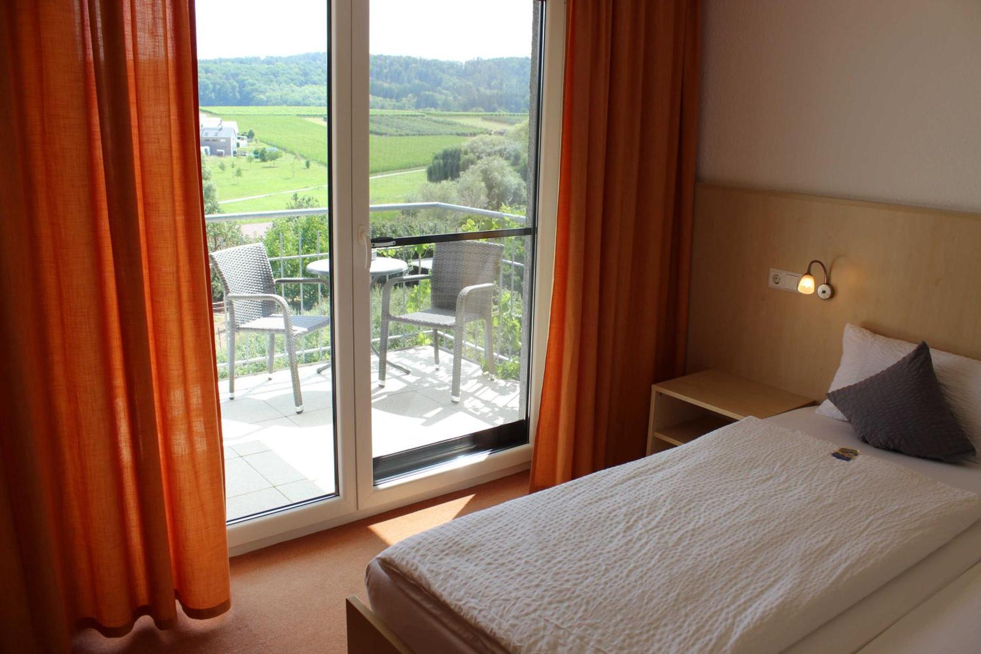 Gaestehaus Zum Wolffenturm Lehrensteinsfeld Quarto foto
