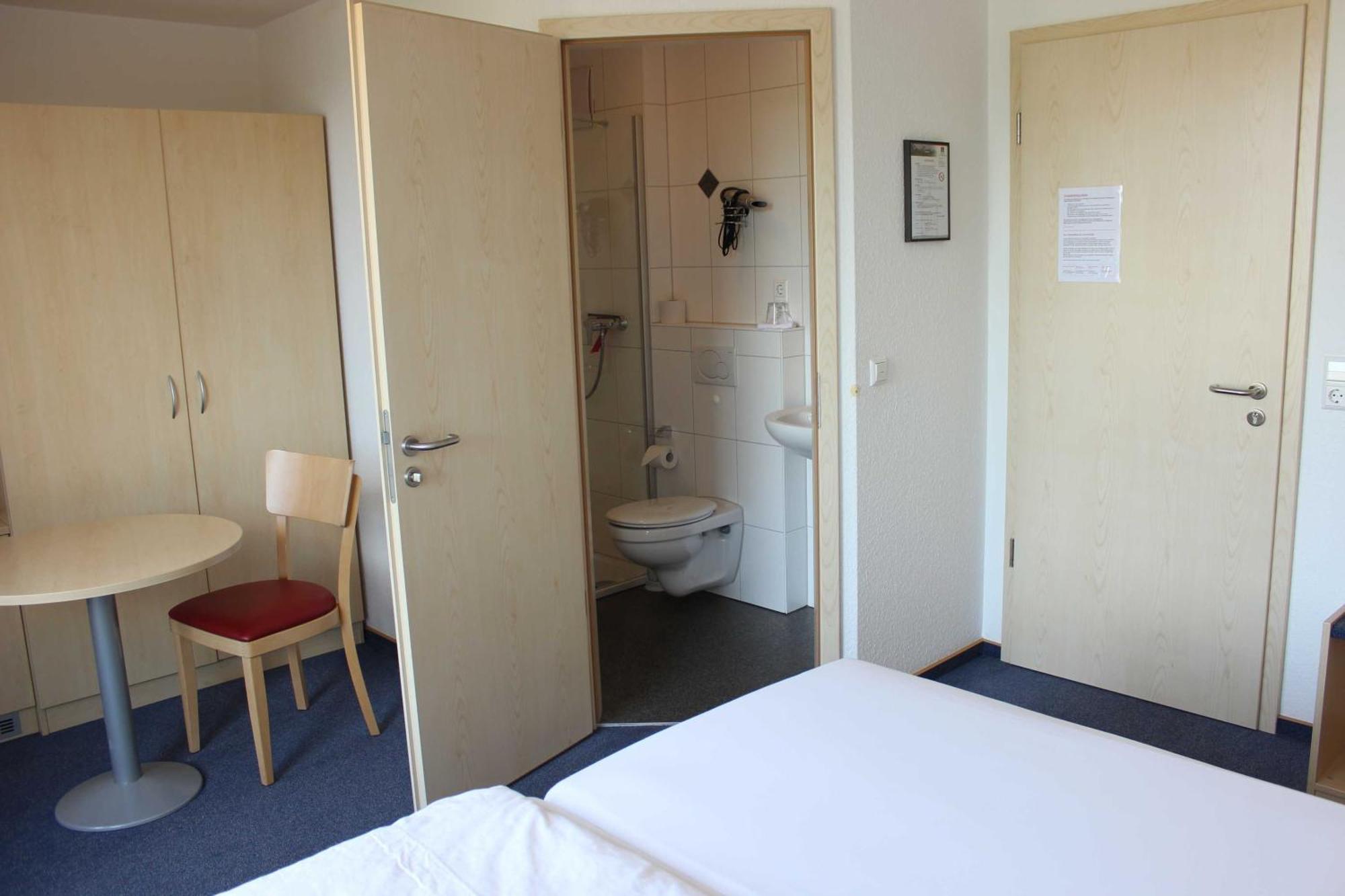 Gaestehaus Zum Wolffenturm Lehrensteinsfeld Quarto foto