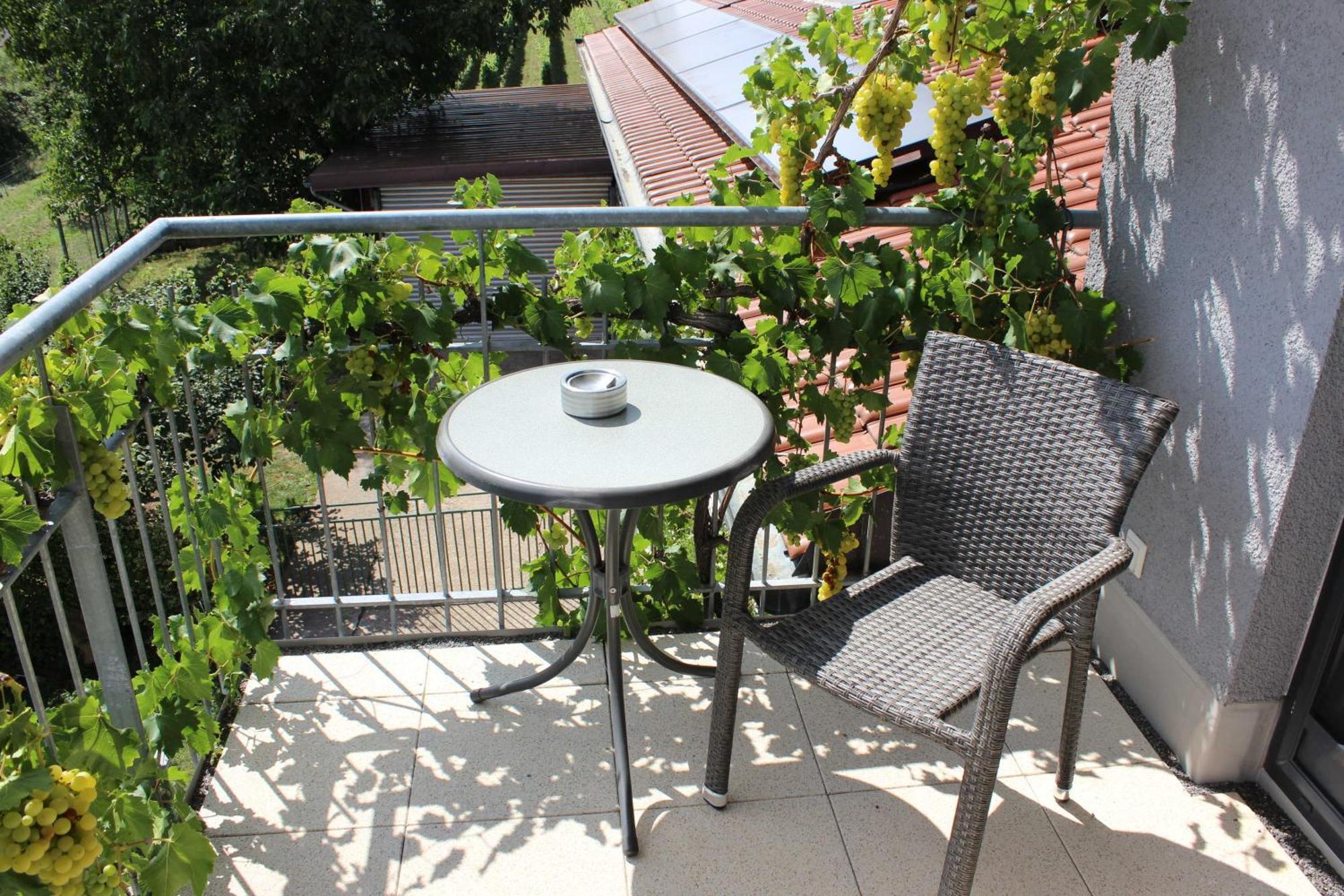 Gaestehaus Zum Wolffenturm Lehrensteinsfeld Quarto foto