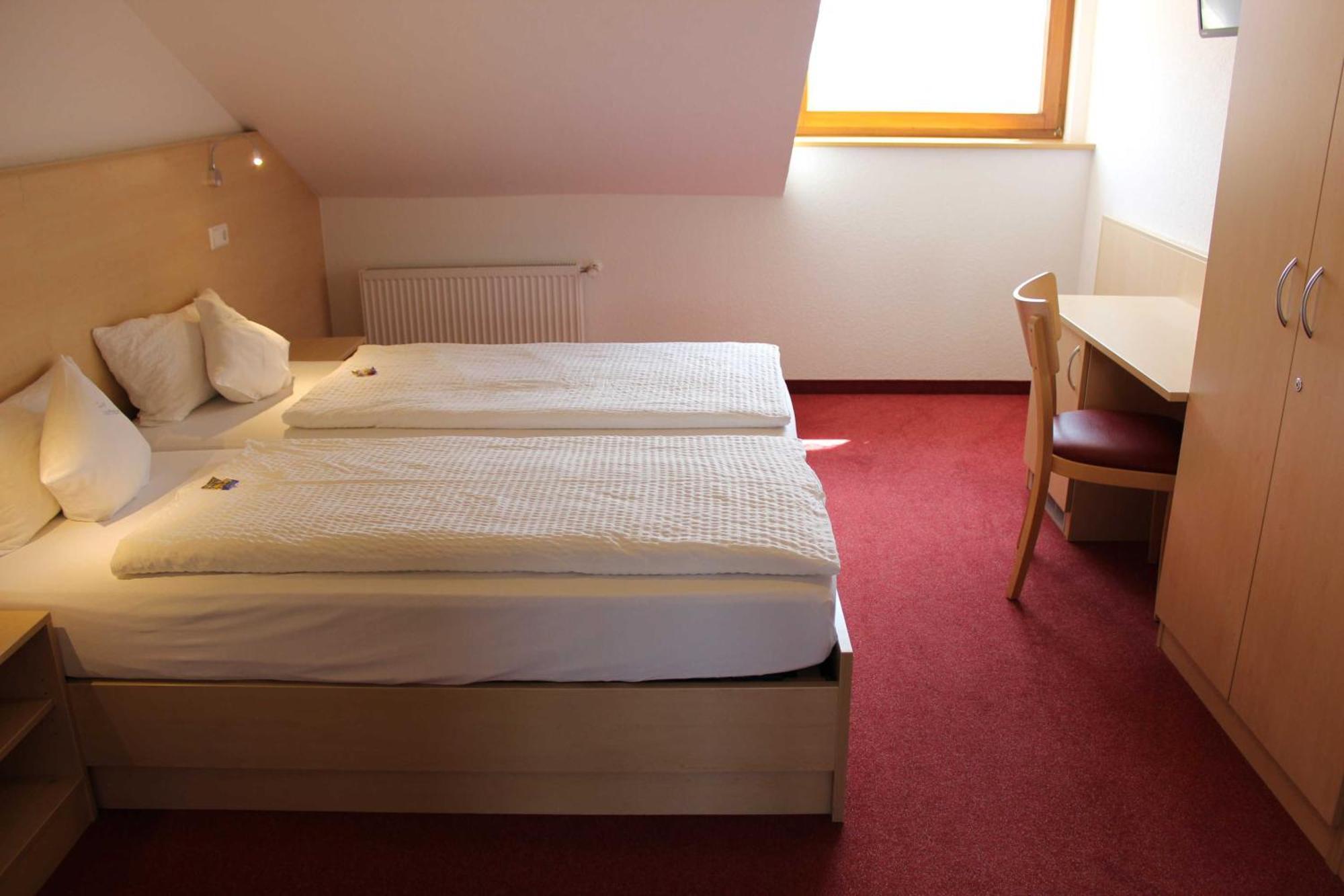 Gaestehaus Zum Wolffenturm Lehrensteinsfeld Quarto foto